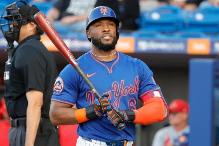 new-york-mets-outfielder-starling-100488654.jpg